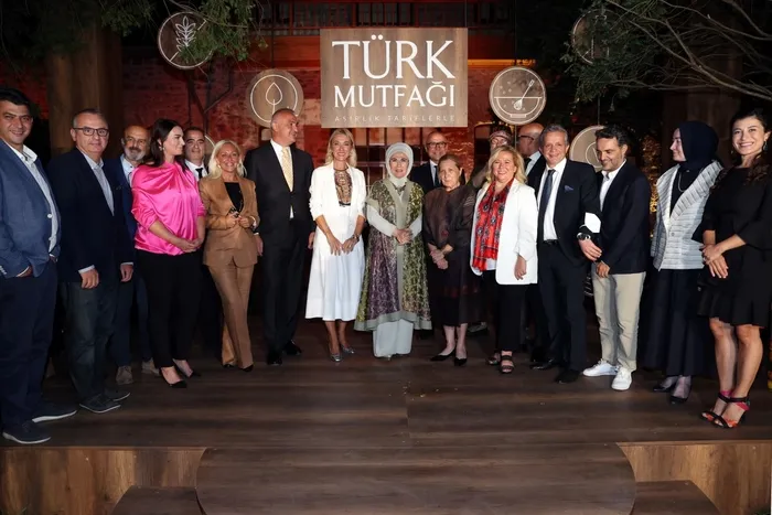 Emine Erdoğan: Gastrodiplomasi alanında yeni rekorlar kırabiliriz | "Asırlık Tariflerle Türk Mutfağı" kitabı tanıtıldı - 9