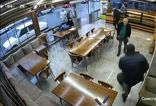 1709561407998.jpeg Kayseri'de kan donduran olay! Çift silahla ateş açtı canından oldu! O anlar kamerada - 4
