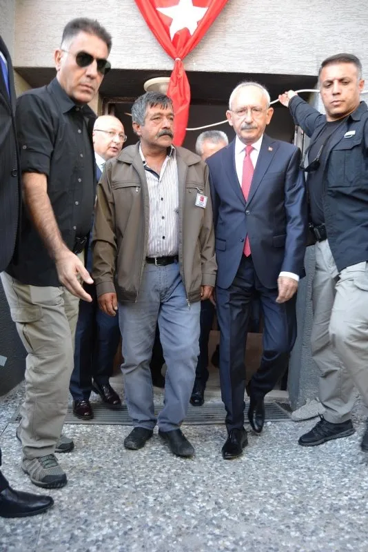 Kılıçdaroğlu'na şehit yakınlarından protesto