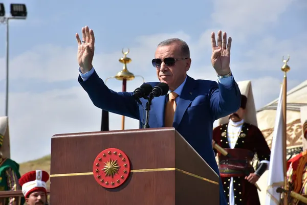 Son dakika: Malazgirt’in 951. yılı kutlamaları! Başkan Recep Tayyip Erdoğan’dan önemli açıklamalar | Sınır ötesine operasyon sinyali
