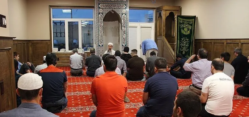 KANADA'DA MEVLANA CAMİSİ İBADETE AÇILDI