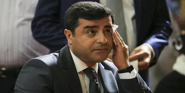 iste-kilicdaroglunun-ozgurluk-vaat-ettigi-demirtas-olasi-sinir-otesi-operasyon-oncesi-skandal-sozler-turkiye-i-1659468166407.jpg İşte Kılıçdaroğlu’nun ‘özgürlük’ vadettiği Demirtaş! Olası sınır ötesi operasyon öncesi skandal sözler: “Türkiye işgalini genişletmeye hazırlanıyor” - 9
