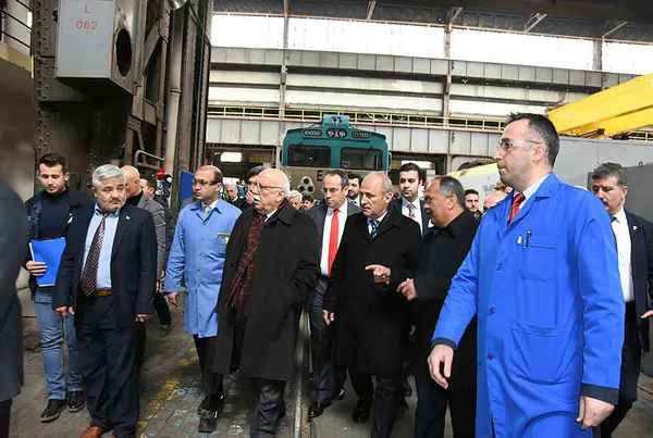 Ulaştırma Bakanı Cahit Turhan açıkladı! Yerli ve milli YHT’nin üretim yeri belli oldu