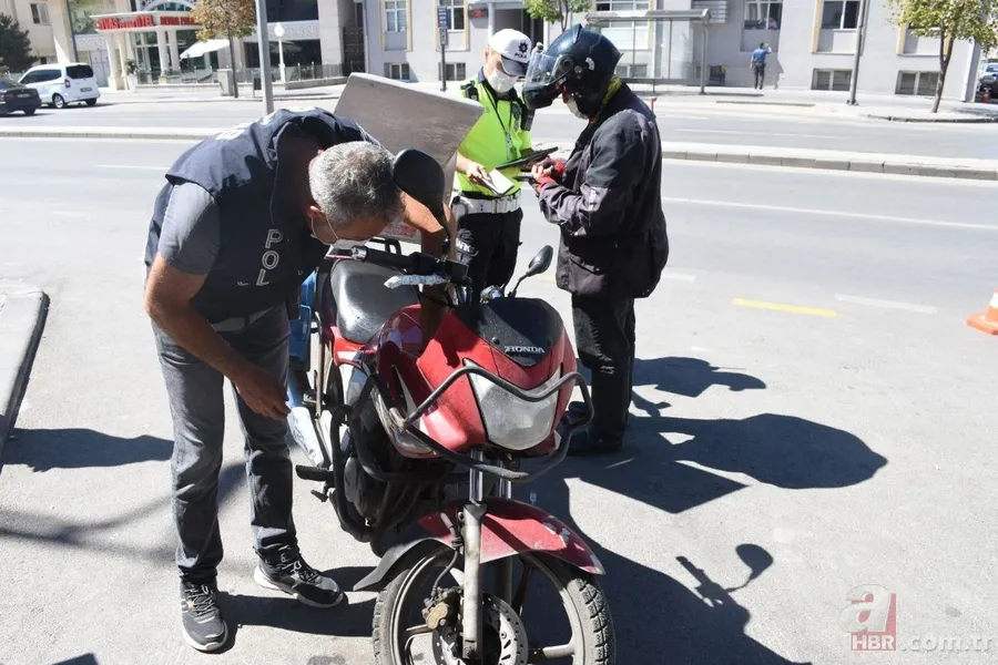 Son dakika: İçişleri Bakanlığından eş zamanlı uygulama: 1984 araç trafikten men edildi 14
