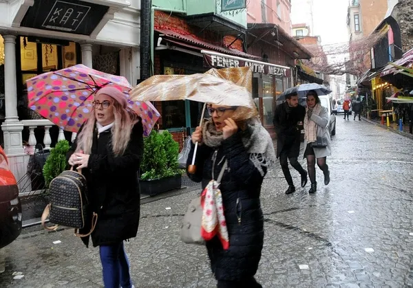 bugun-hava-nasil-olacak-28-eylul-istanbul-izmir-ankara-hava-durumu-meteoroloji-saat-verip-uyardi-yola-cikacaklar-dikkat-1632799920138.jpeg Bugün hava nasıl olacak? 28 Eylül İstanbul, İzmir, Ankara hava durumu: Meteoroloji saat verip uyardı: Yola çıkacaklar dikkat - 7
