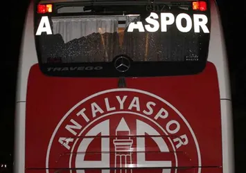 Takım otobüsüne şok saldırı! Yaralılar var...