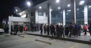 Otogarda el bombası paniği!