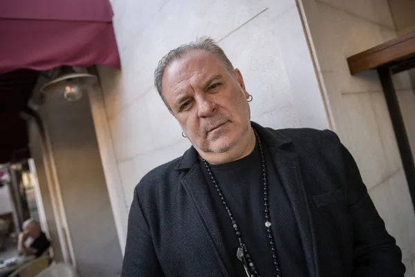 Ünlü oyuncu Burak Sergen yoğun bakıma alındı!