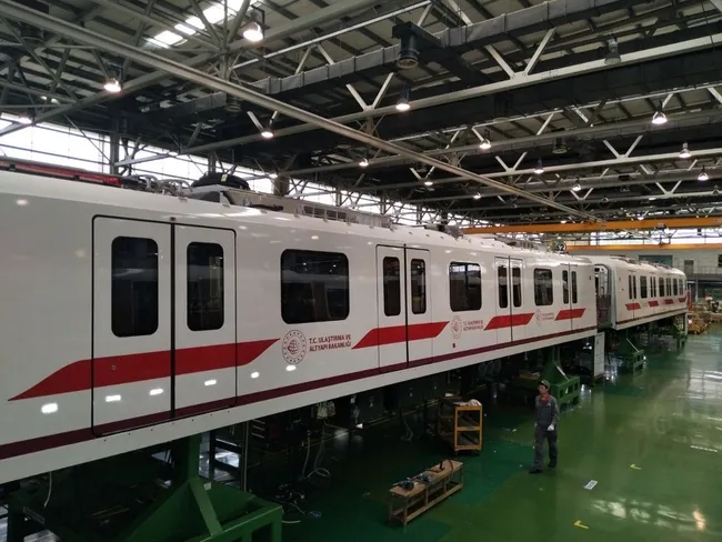 Bakan Karaismailoğlu'ndan heyecanlandıran metro açıklaması: Testlere başlıyoruz! - 5