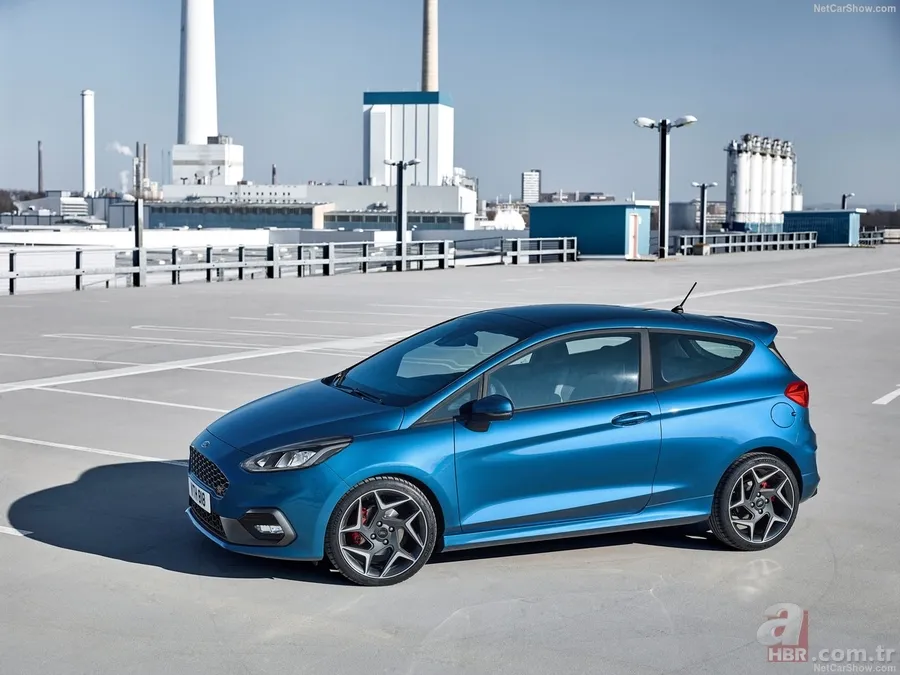 2018 Ford Fiesta ST 8