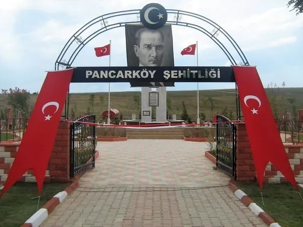 turkiye-kahraman-sehitlerine-agliyor-aci-detay-yurekleri-dagladi-amcasi-da-pancarkoy-faciasinda-sehit-olmus-1691664452519.jpg Türkiye kahraman şehitlerine ağlıyor! Acı detay yürekleri dağladı: Amcası da Pancarköy faciasında şehit olmuş! - 2