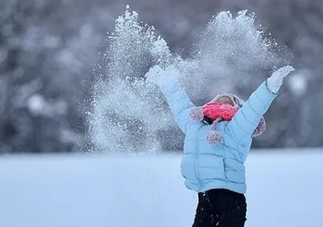Valilik duyurdu! Edirne'de eğitime kar engeli