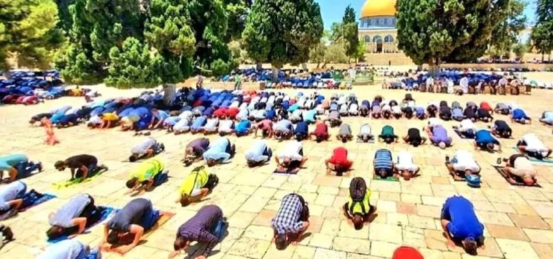 Ayasofya için Mescid-i Aksa’da şükür namazı