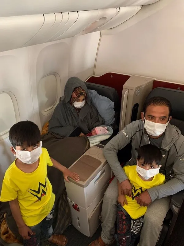 THY'de bebek heyecanı! Afganistan vatandaşı 10 bin metrede doğum yaptı - 5