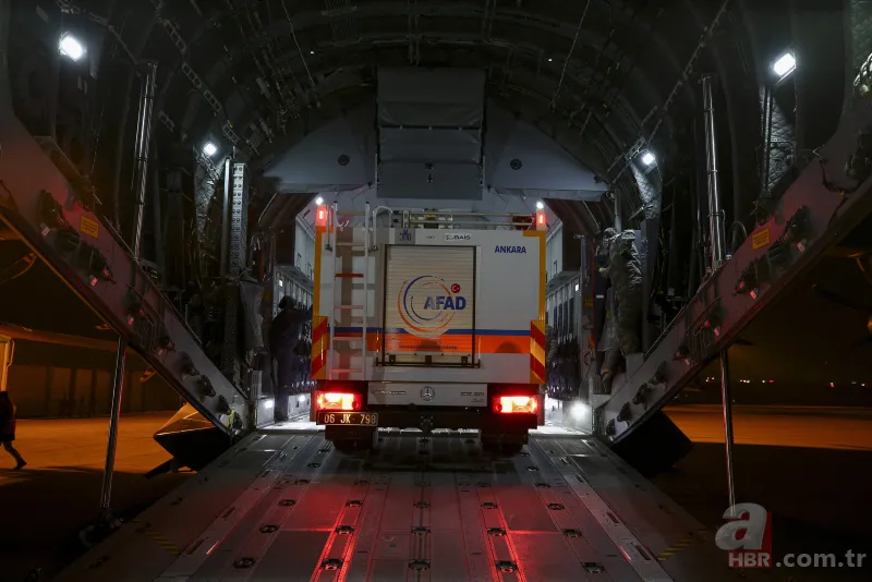 Son dakika: Deprem yardımları askeri kargo uçaklarıyla bölgeye gönderiliyor 5
