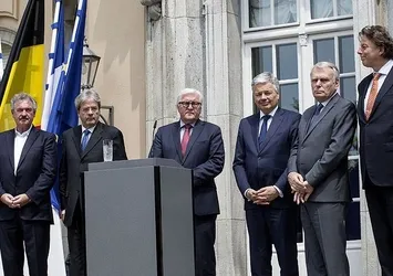 'İngiltere'nin AB'den çıkma süreci bir an önce başlatılmalı'