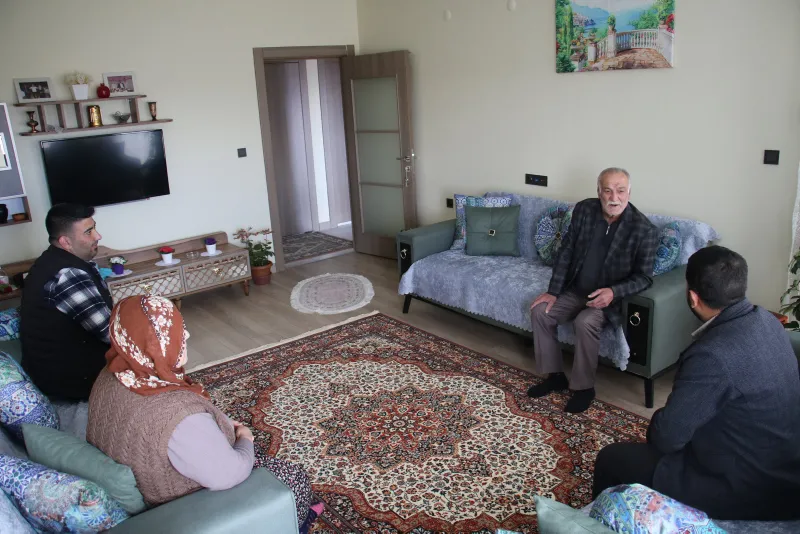 Son dakika Elazığlı depremzedelerin mutlu günü Devlet olmasa biz