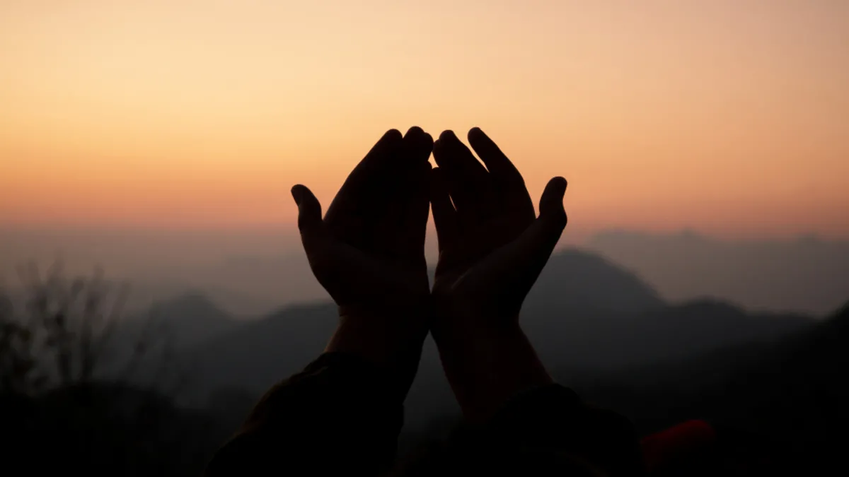 Felak ve Nas Surelerinin anlamı nedir? Okunuşu, meali ve tefsiri…