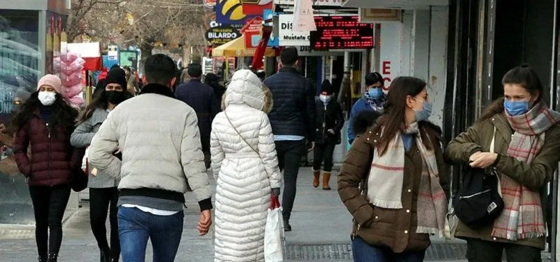 Kademeli normalleşmede taktik belli oldu! Koronavirüse 'hava durumu' gibi takip