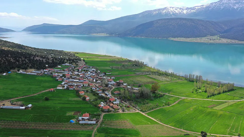 Isparta'nın Mada Adası o özelliği ile Türkiye'de tek konumunda!
