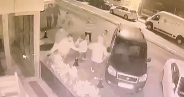 1640769141808.jpg Talihsiz gencin acı sonu! Yan baktın deyip öldürdü - 1
