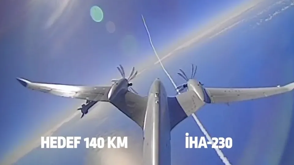 Bayraktar AKINCI 140 kilometreden vurdu