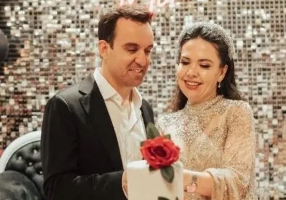 son-dakika-selin-cigerci-ve-gokhan-cira-hakkinda-sorusturma-baslatildi-kara-para-sorusturmasi-derinlesiyor-1701456100289.jpg Son dakika: Selin Ciğerci ve Gökhan Çıra hakkında soruşturma başlatıldı! Kara para soruşturması derinleşiyor - 5