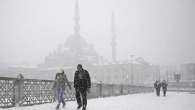 Meteoroloji saat verip uyardı! Balkanlar üzerinden geliyor | İstanbul’a kar yağacak mı?
