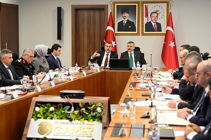 okullarda-hangi-tedbirler-alinacak-bakanlik-tek-tek-acikladi-1776328366670.jpeg Okullarda hangi tedbirler alınacak? Bakanlık tek tek açıkladı - 1