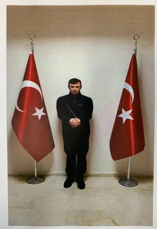 Son dakika: Suriye'de MİT destekli operasyon! PYD/YPG'nin sözde tugay komutanı İbrahim Babat yakalanarak Türkiye'ye getirildi - 1