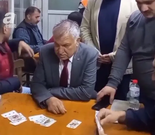 depremzede-cadirda-zeydan-batakta-afet-bolgesinde-oturup-batak-oynayan-chpli-zeydan-karalardan-kahkahalar-1680813496019.jpg Depremzede çadırda Zeydan batakta! Afet bölgesinde oturup batak oynayan CHP'li Zeydan Karalar'dan kahkahalar... - 2