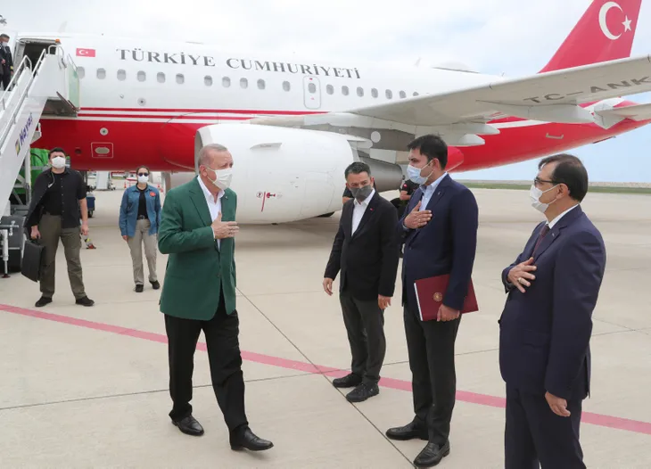 Başkan Erdoğan sel felaketinin yaşandığı Giresun'da! Bölgeyi havadan inceledi