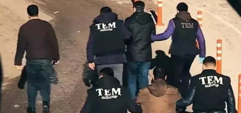 İçişleri Bakanı Ali Yerlikaya duyurdu: FETÖ'ye 77 ilde Kıskaç Operasyonu