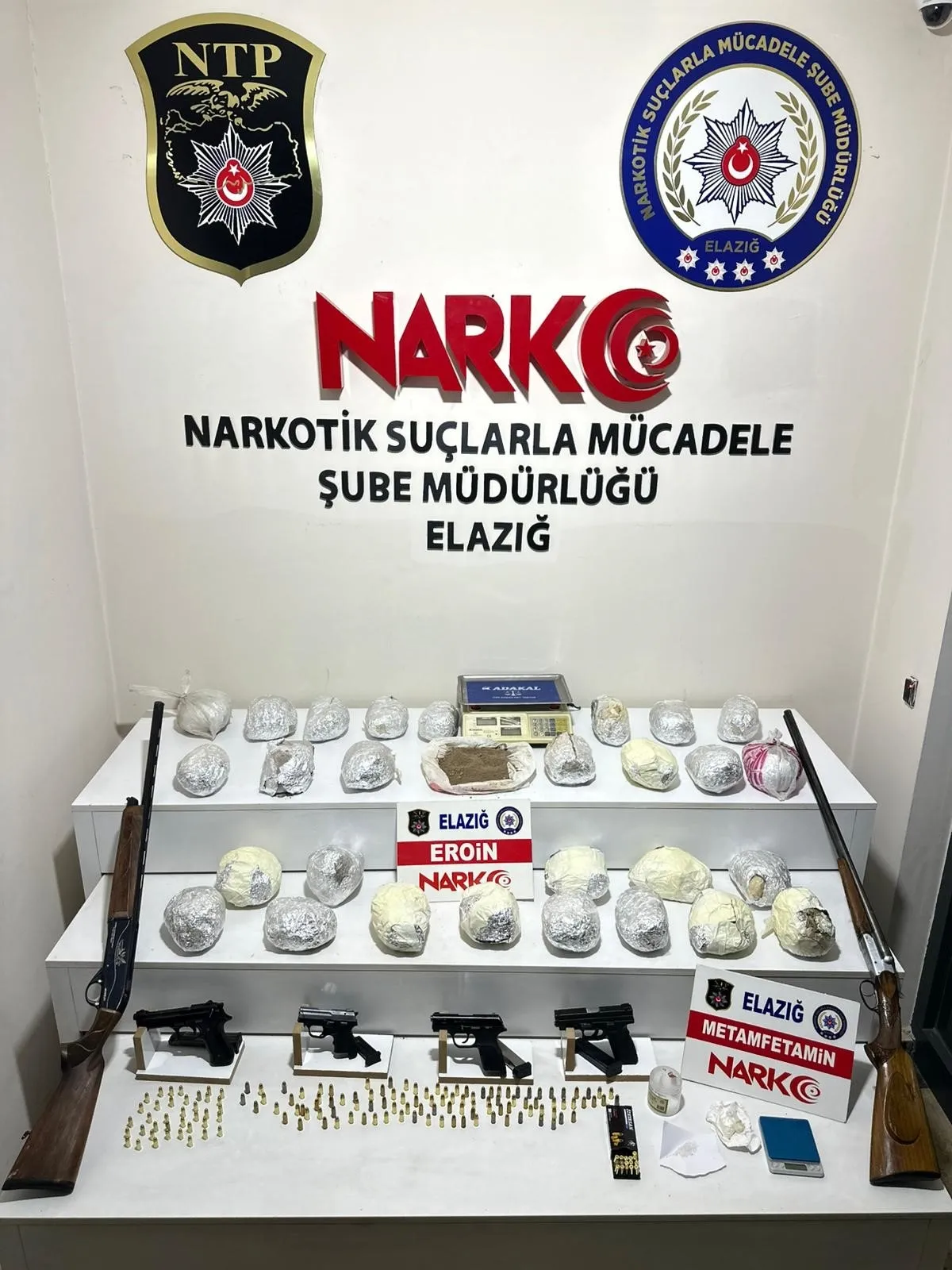 Elazığ'da uyuşturucu tacirlerine büyük darbe: 4 gözaltı