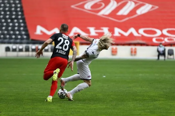 Antep ikinci yarıda açıldı | Gaziantep FK 2-0 Denizlispor MAÇ SONUCU-ÖZET