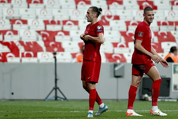 Hollanda Türkiye maçı canlı yayın nasıl izlenir? 2022 FIFA Dünya Kupası Avrupa Elemeleri milli maç hangi kanalda? - 1