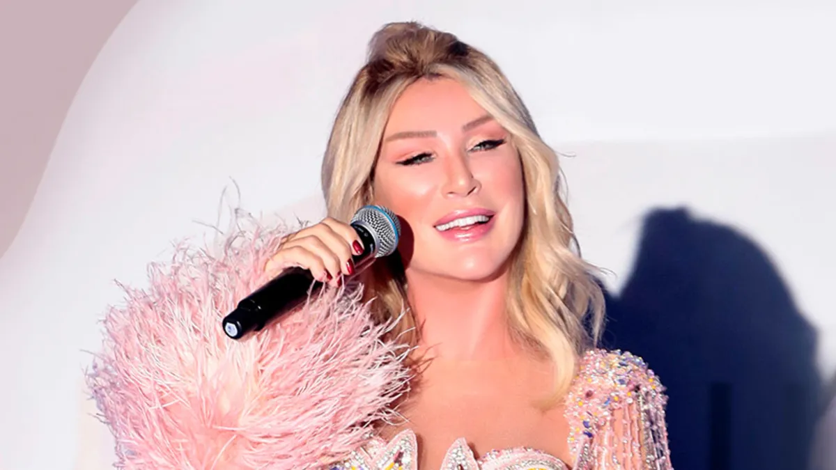 Seda Sayan'ın son görüntüsü şaşırttı! Genç kızlara taş çıkarıyor