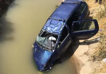 Bitlis'te su kanalına uçan otomobilde bir kişi hayatını kaybetti