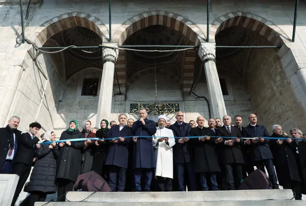 Son dakika: Yeni Camii yeniden ibadete açıldı! Başkan Erdoğan’dan önemli açıklamalar