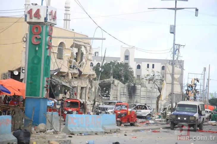 Somali’de meydana gelen patlamalarda en az 100 kişi öldü