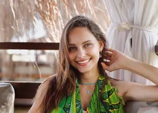Maria ile Mustafa’nın yıldızı Jessica May’in o fotoğrafı ilgi odağı oldu!