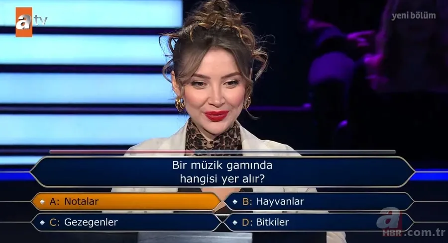 Galatasaray taraftarlarını ekrana kilitleyen anlar! Milyoner'e UEFA Süper Kupası sorusu damga vurdu | Joker kullandı 23