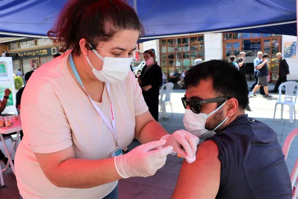 Dikkat çeken araştırma sonucu! İşte aşı olan ile olmayan arasındaki büyük fark - 2