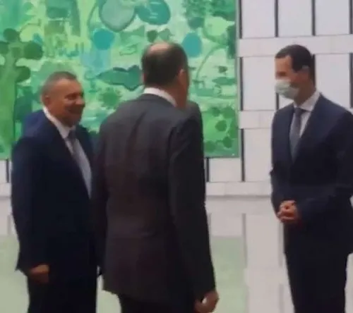 Lavrov 8 yıl sonra ilk kez Şam'da! Esad'ın el pençe divan şekilde beklemesi dikkat çekti - 1