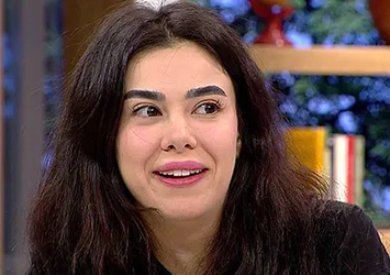 Asena Atalay öyle bir tepki verdi ki...