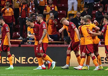 Galatasaray'da Icardi şoku! Yıldız oyuncu sakatlandı! Icardi'nin sağlık durumu nasıl?