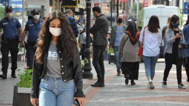 Koronavirüsün belirtisi olan boğaz ağrısıyla ilgili hastaneye başvurular arttı - 3