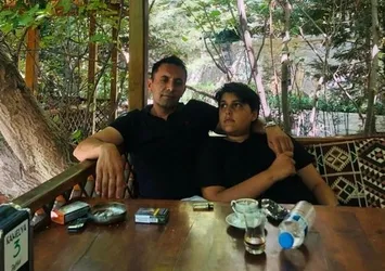Depremzede babaya büyük şok! Depremde hayatını kaybeden çocuğun cep telefonunu iade etmek için para istediler