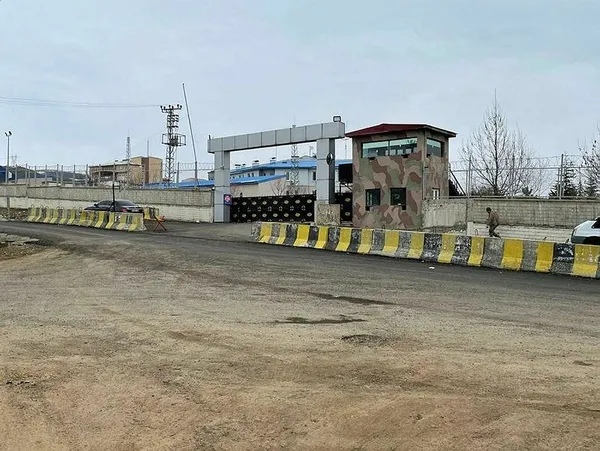 SON DAKİKA! Bingöl’de Özel Harekat Şube Müdürlüğü’nde patlama! Acı haber geldi