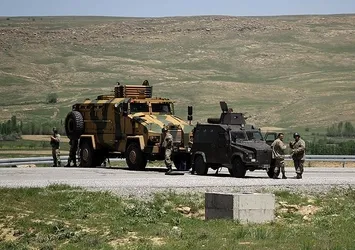 Şemdinli'de çatışma: 1 şehit, 6 yaralı